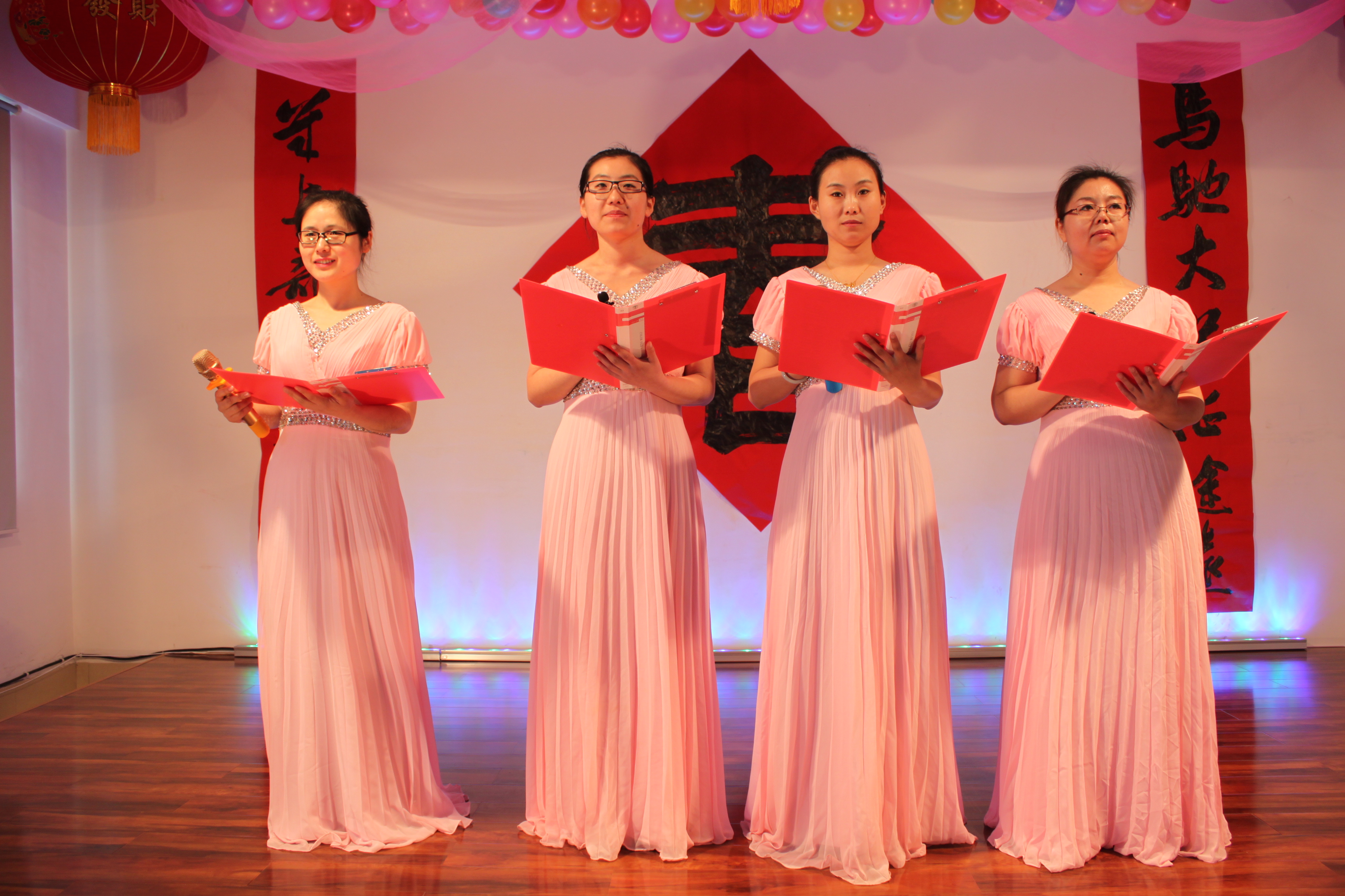 迎春朝气展风采，德隆焕发新活力