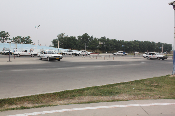 高中生、大学生驾校考试迎来高峰