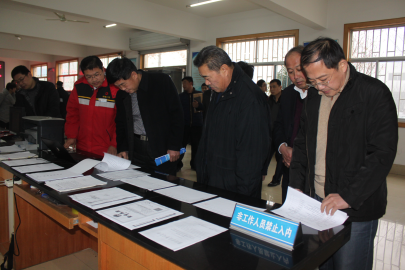 德隆二手车通过诚信经营考核