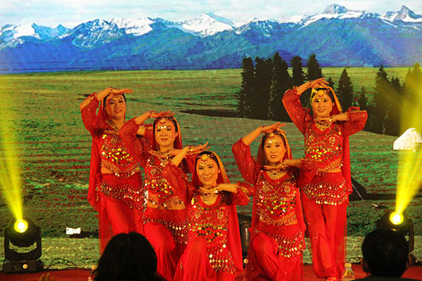 蓄势待发  共绘精彩  用心服务 用爱经营