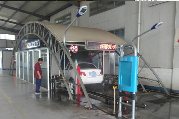 进口全自动洗车机，洗车还是到德隆